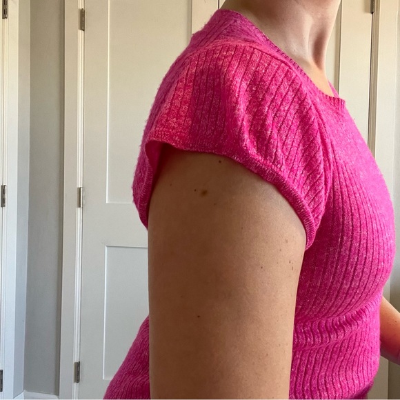 J. Crew Fuchsia Ribbed Knit Top Size Medium - Picture 2 of 5